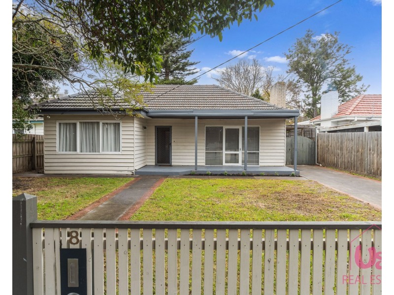 8 Leonard Street, Frankston VIC 3199