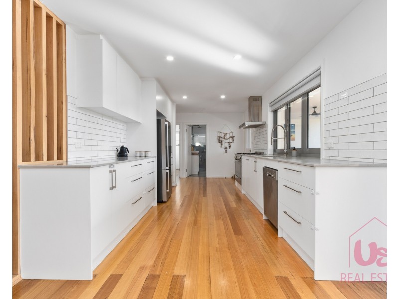 37 Summit Road, Frankston VIC 3199