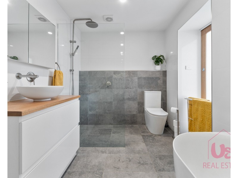 37 Summit Road, Frankston VIC 3199