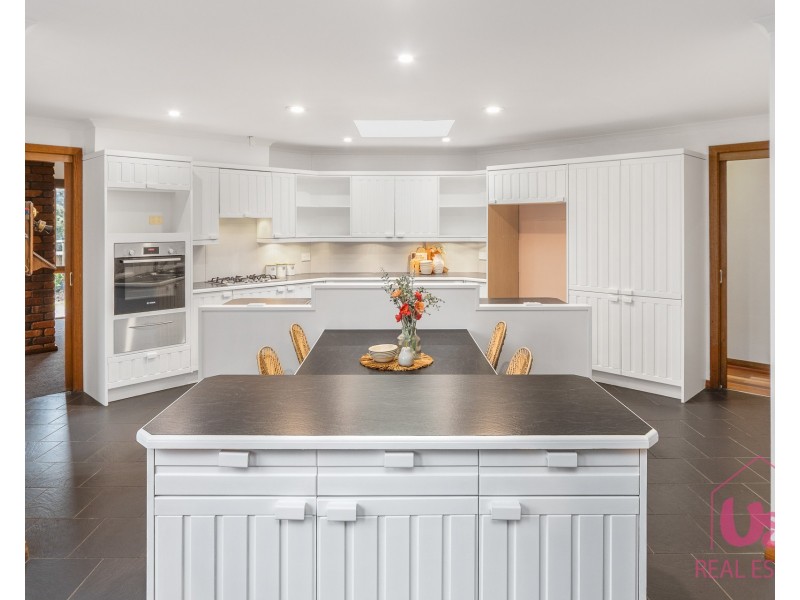 12 Chantilly Court, Frankston VIC 3199