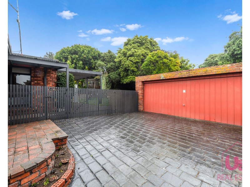 12 Chantilly Court, Frankston VIC 3199