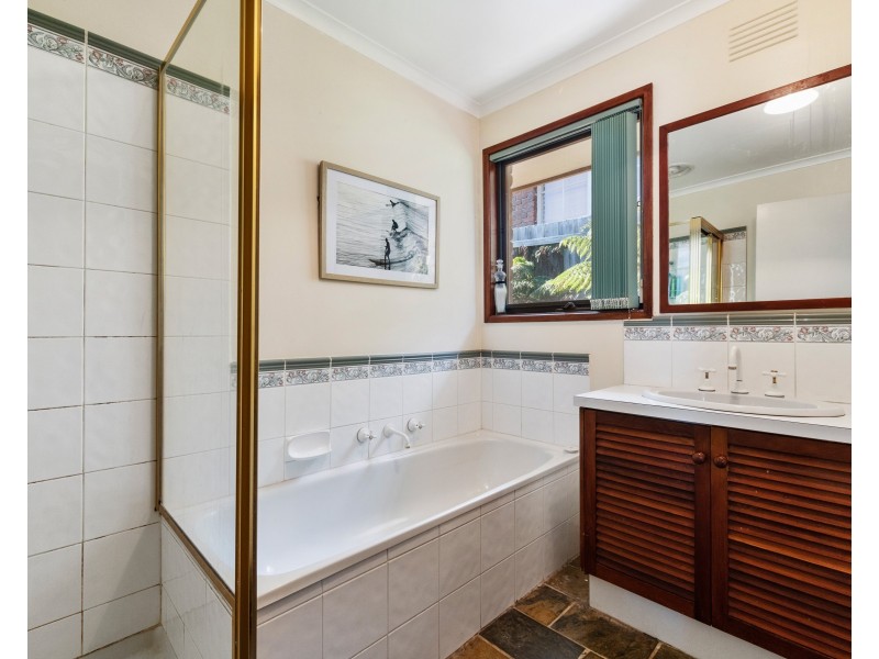 2 Invermay Court, Frankston VIC 3199