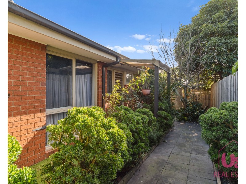 2/24 Rowellyn Avenue, Carrum Downs VIC 3201