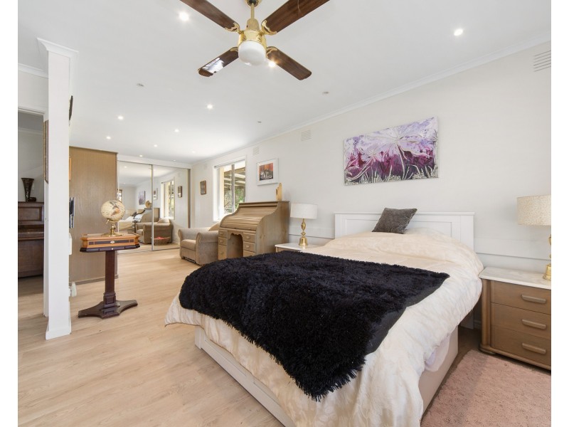 20 Facey Road, Devon Meadows VIC 3977