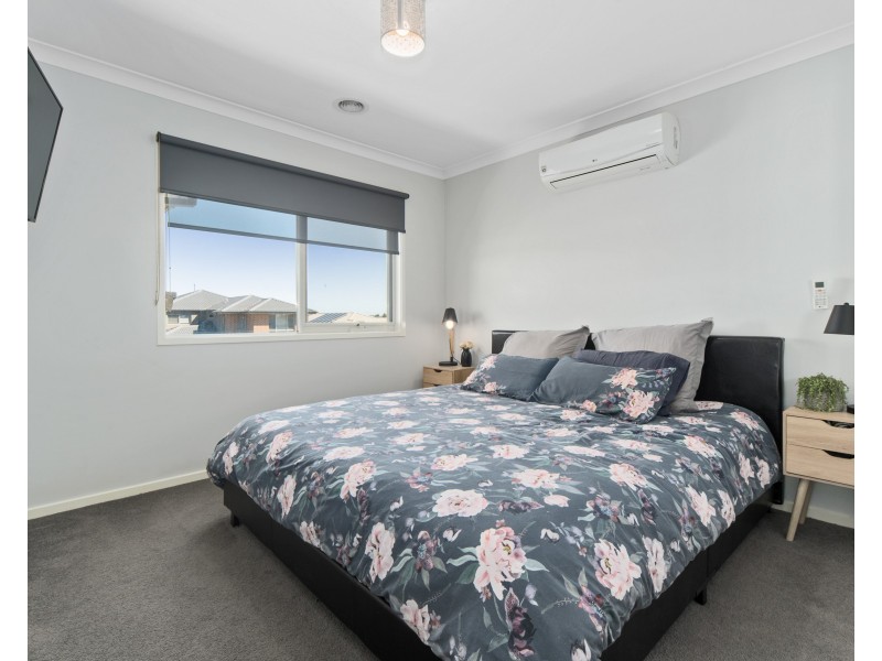 32B Green Gully Road, Clyde VIC 3978