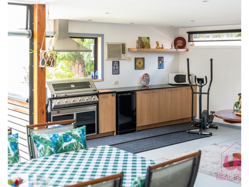 39 Delepan Drive, Tyabb VIC 3913