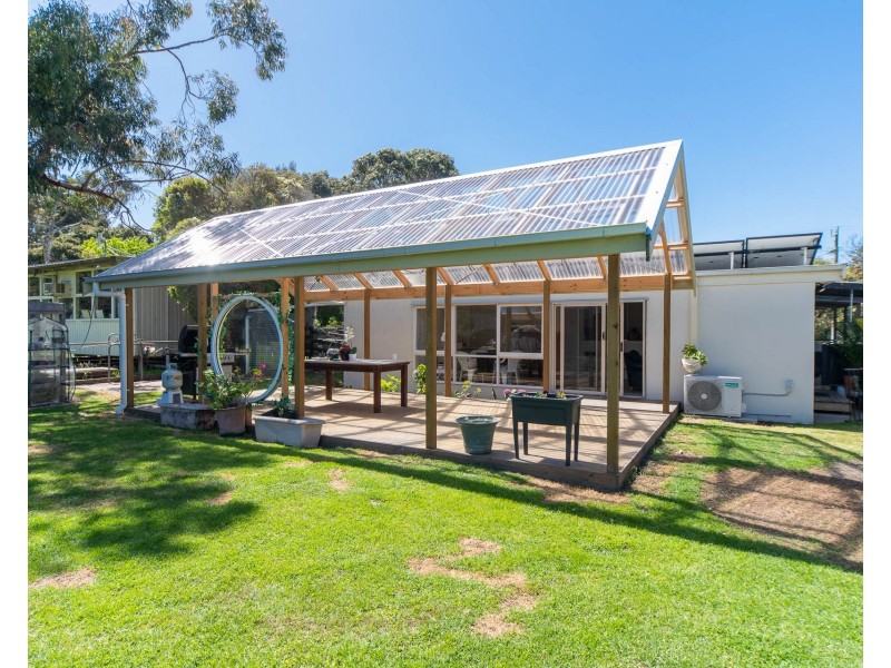 20 Facey Road, Devon Meadows VIC 3977