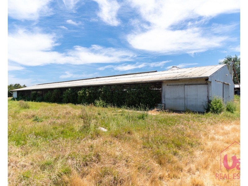 2200 South Gippsland Highway, Devon Meadows VIC 3977