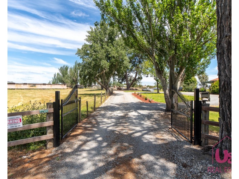 2200 South Gippsland Highway, Devon Meadows VIC 3977