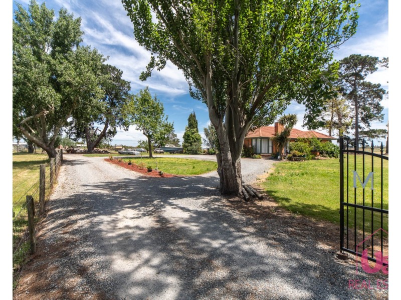 2200 South Gippsland Highway, Devon Meadows VIC 3977