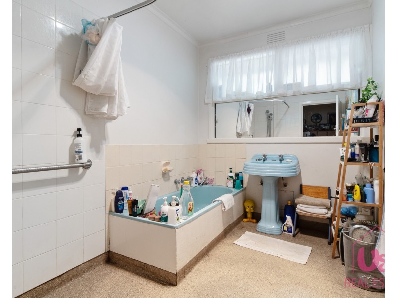 2200 South Gippsland Highway, Devon Meadows VIC 3977