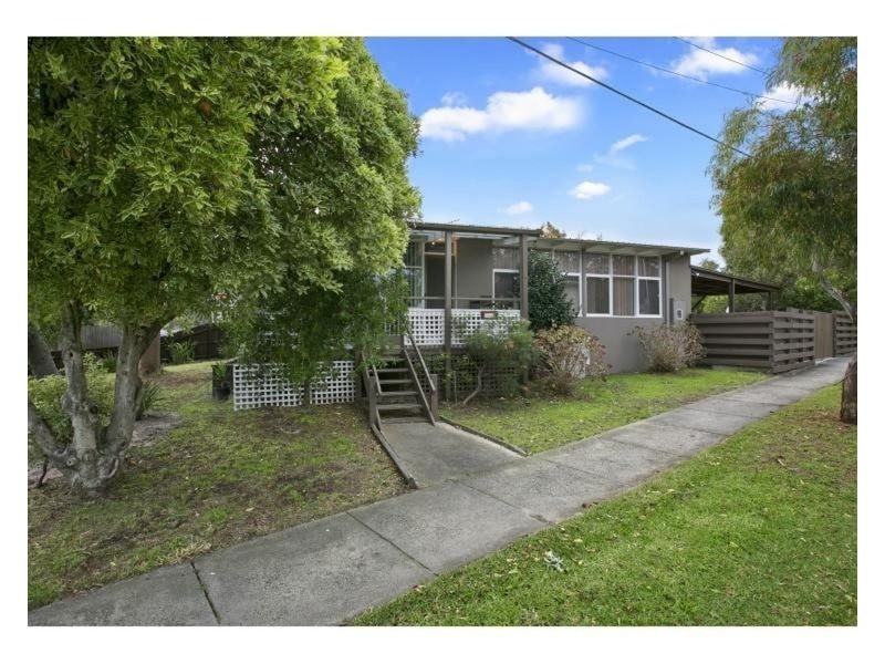 28 Kareela Road, Frankston VIC 3199