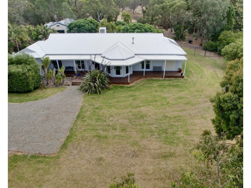 2 Clemac Close, Langwarrin South VIC 3911