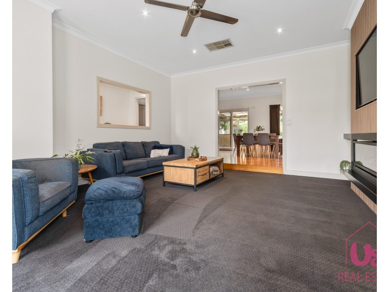 2 Clemac Close, Langwarrin South VIC 3911