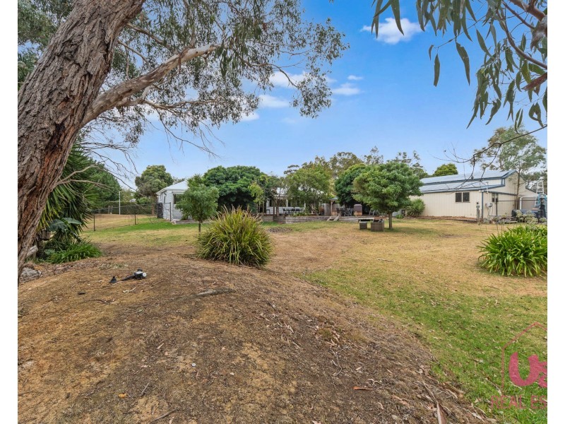 2 Clemac Close, Langwarrin South VIC 3911