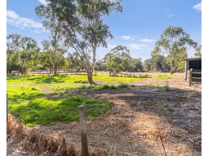 75 Carr-Boyd Road, Cranbourne South VIC 3977