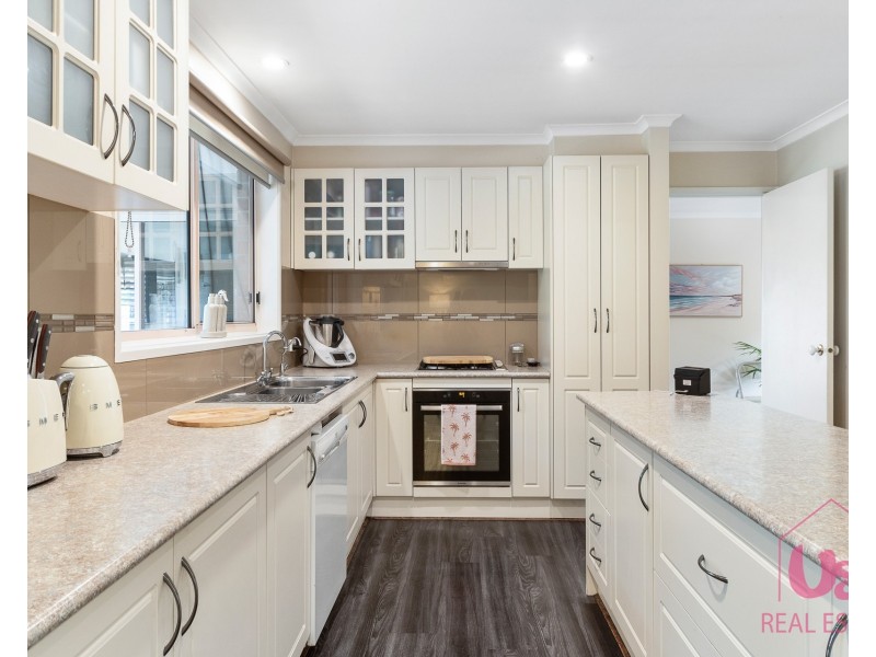 8 Arduina Court, Langwarrin VIC 3910