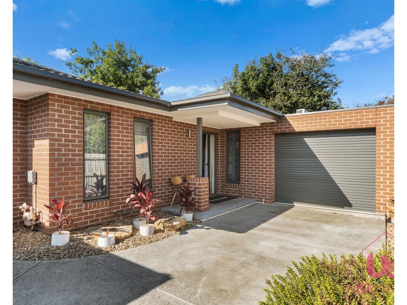3/2 Russell Street, Cranbourne VIC 3977