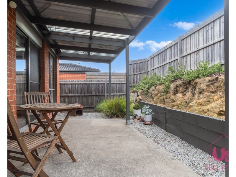 7/98 Ahern Road, Pakenham VIC 3810