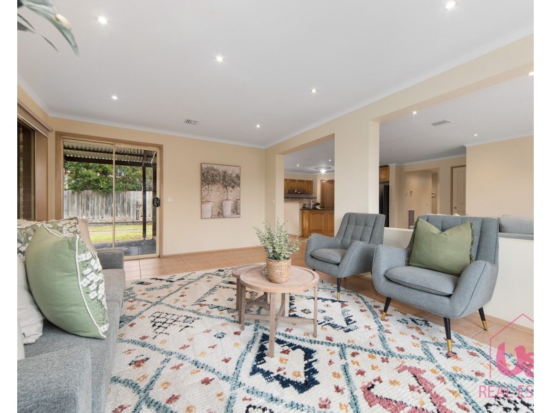 19 Avendon Court, Narre Warren South VIC 3805