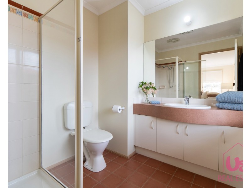 19 Avendon Court, Narre Warren South VIC 3805