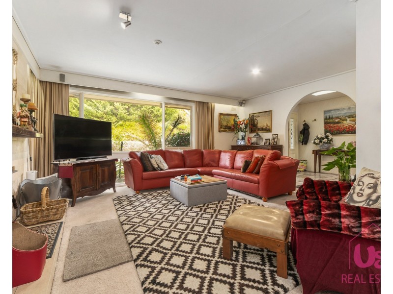 12 Sunset Crescent, Mount Eliza VIC 3930