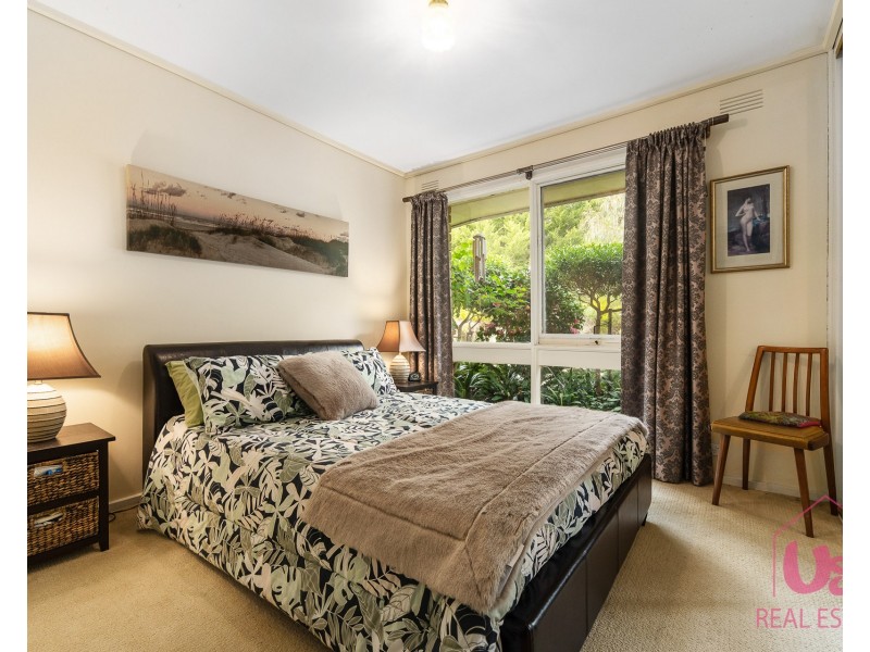 12 Sunset Crescent, Mount Eliza VIC 3930