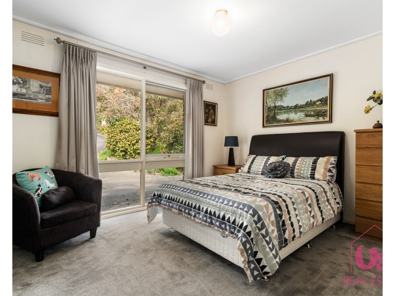 12 Sunset Crescent, Mount Eliza VIC 3930