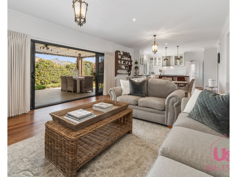 25 Escarpment Drive, Frankston South VIC 3199