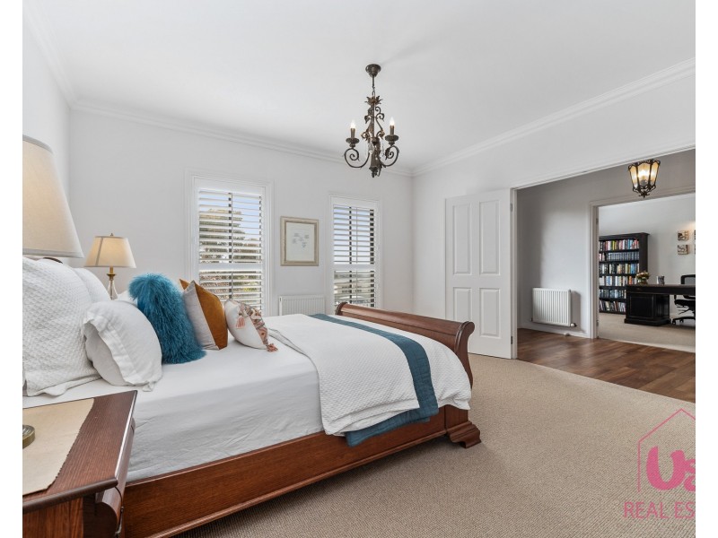25 Escarpment Drive, Frankston South VIC 3199