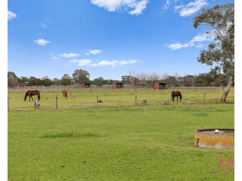 255 McDonalds Drain Road, Koo Wee Rup VIC 3981