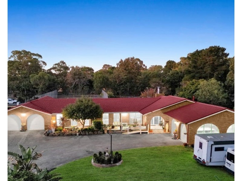 5 Facey Road, Devon Meadows VIC 3977