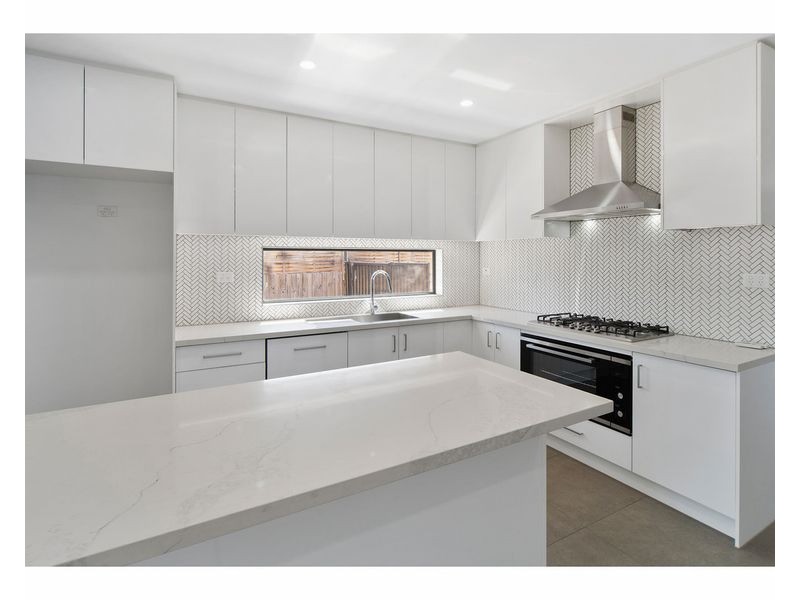 76 Brunning Crescent, Frankston North VIC 3200