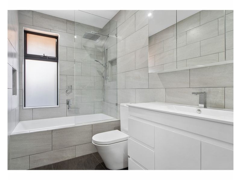 76 Brunning Crescent, Frankston North VIC 3200