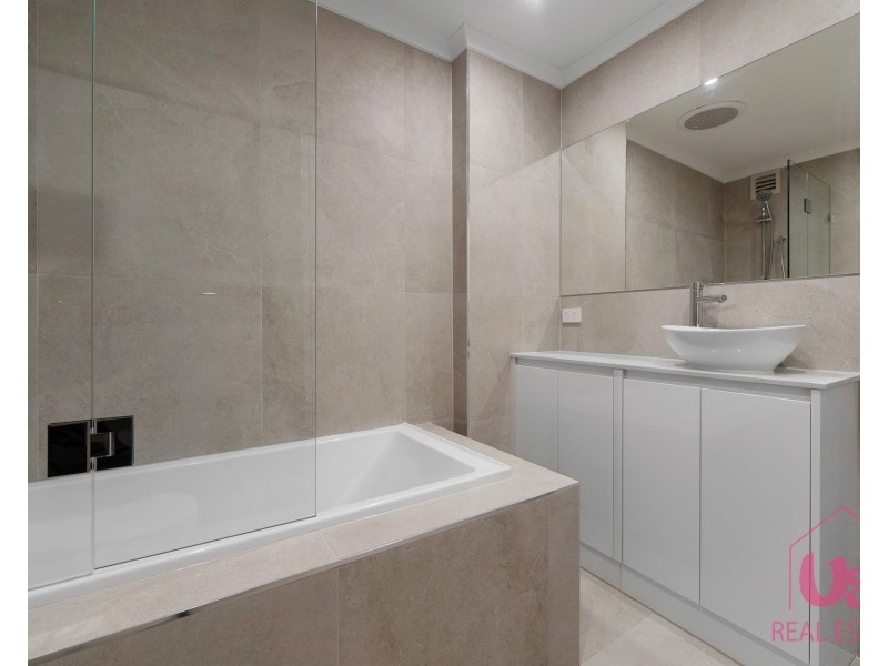 150/325 Nepean Highway, Frankston VIC 3199