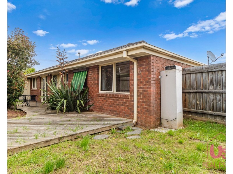 1/4 Cameron Way, Pakenham VIC 3810
