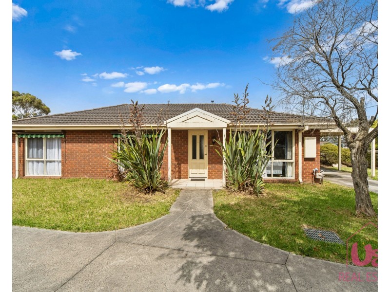 1/4 Cameron Way, Pakenham VIC 3810