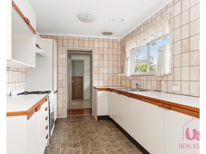 1/16 Stirling Street, Ferntree Gully VIC 3156