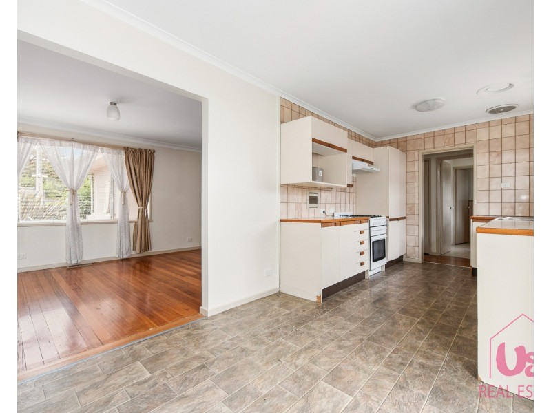 1/16 Stirling Street, Ferntree Gully VIC 3156