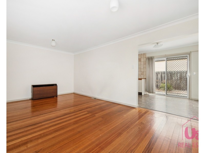 1/16 Stirling Street, Ferntree Gully VIC 3156
