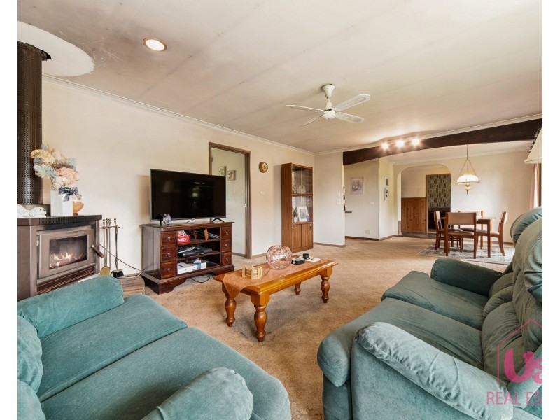 1994 South Gippsland Highway, Devon Meadows VIC 3977