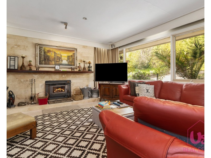 12 Sunset Crescent, Mount Eliza VIC 3930