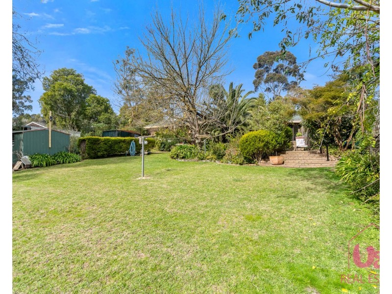 12 Sunset Crescent, Mount Eliza VIC 3930