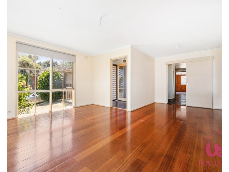 143 Karingal Drive, Frankston VIC 3199