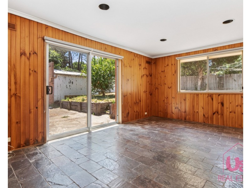 143 Karingal Drive, Frankston VIC 3199