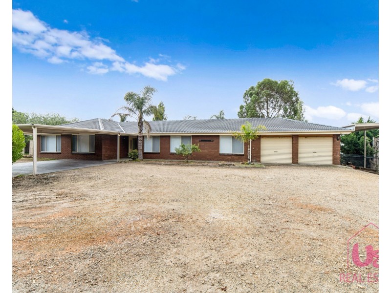 53 Worthing Road, Devon Meadows VIC 3977