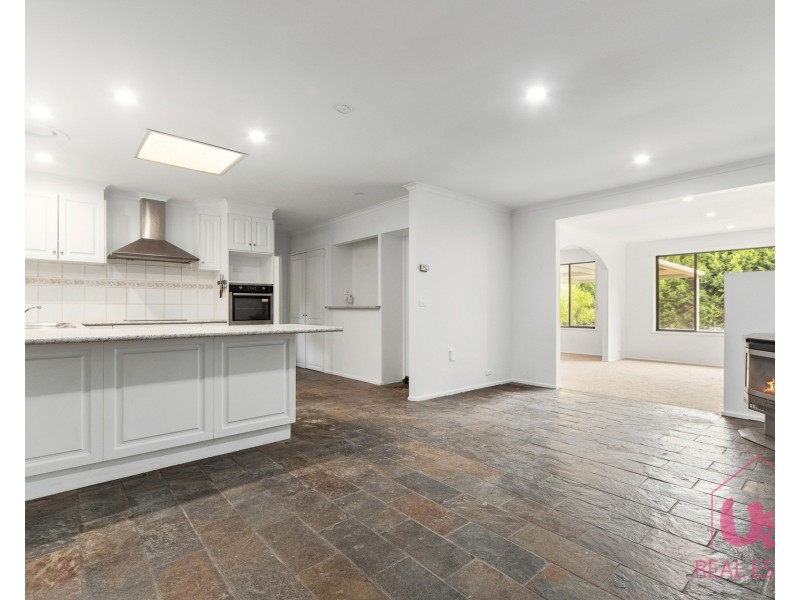 53 Worthing Road, Devon Meadows VIC 3977