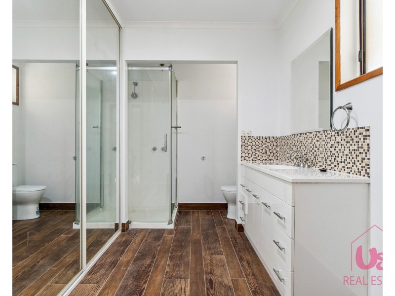 53 Worthing Road, Devon Meadows VIC 3977