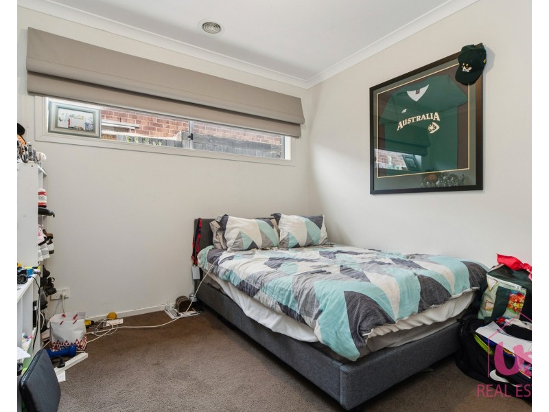 8 Kensei Place, Sandhurst VIC 3977