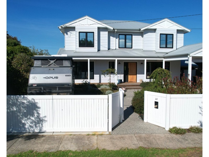 49 Rosslyn Avenue, Seaford VIC 3198